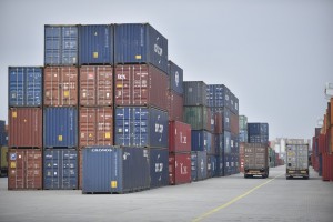 A konténeres áruszállításra jól működő JIS vagy JIT beszállítási rendszer is építhető